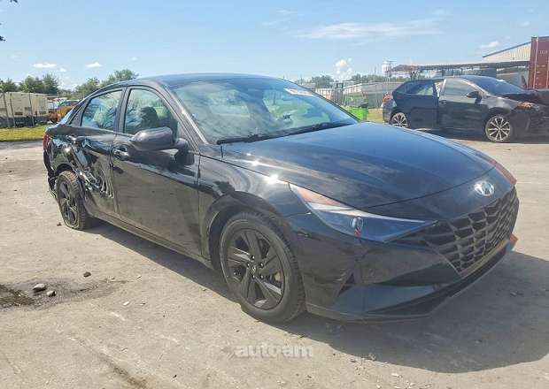 Hyundai Elantra 2023 — լուսանկար 5