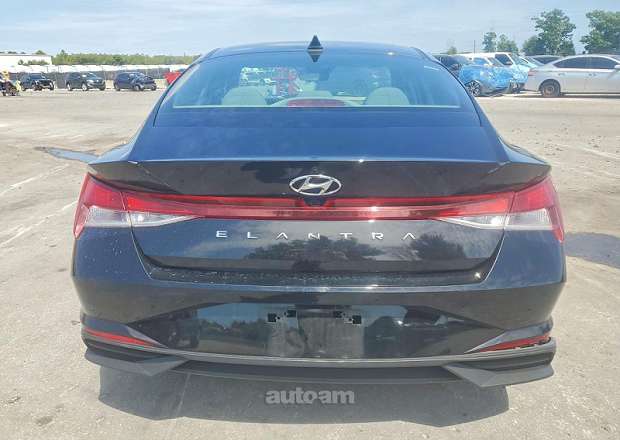 Hyundai Elantra 2023 — լուսանկար 3