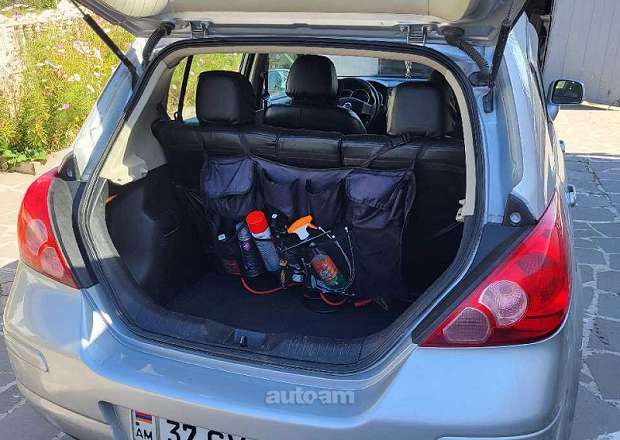Nissan Versa 2011 — լուսանկար 8