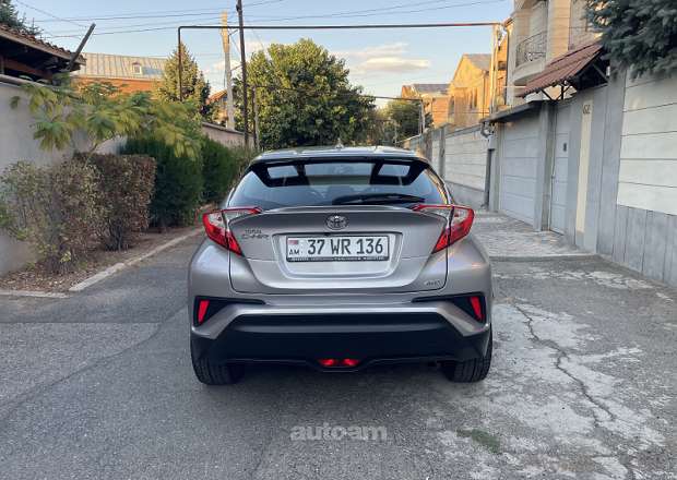 Toyota C-HR 2019 — լուսանկար 4