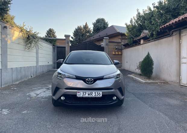 Toyota C-HR 2019 — լուսանկար 2