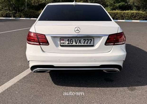 Mercedes-Benz E 200