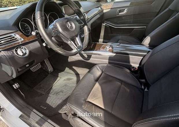 Mercedes-Benz E 200
