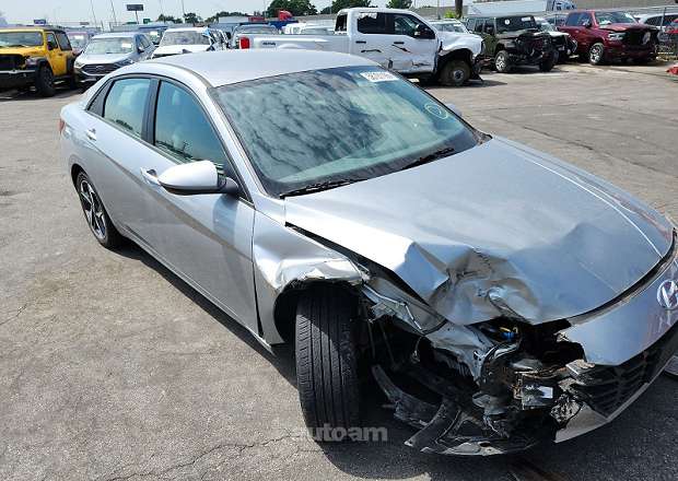 Hyundai Elantra 2022 — photo 1