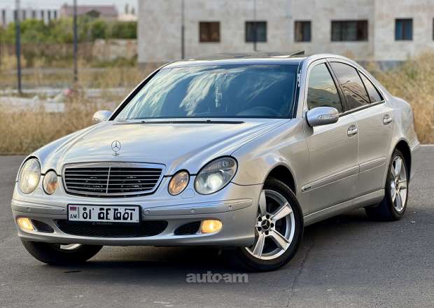 Mercedes-Benz E 240 2003 — photo 1