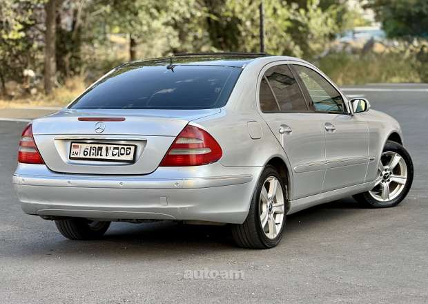 Mercedes-Benz E 240 2003 — photo 5
