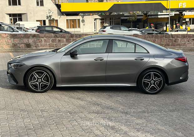 Mercedes-Benz CLA 250
