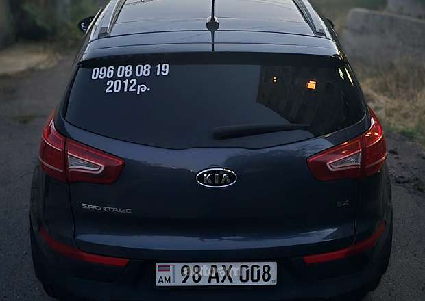 Kia Sportage 2012 — լուսանկար 13