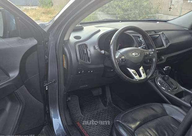Kia Sportage 2012 — լուսանկար 4