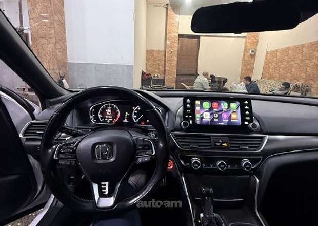 Honda Accord 2018 — լուսանկար 3