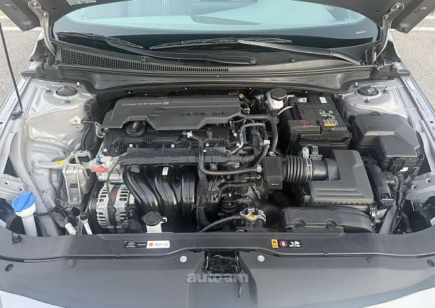 Hyundai Elantra 2024 — photo 15