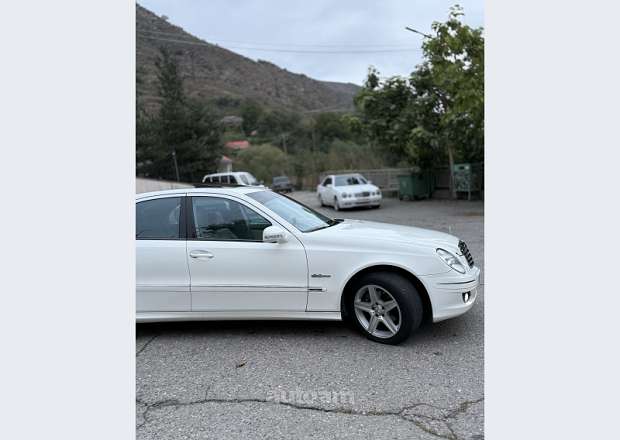 Mercedes-Benz E 320 2003 — լուսանկար 10