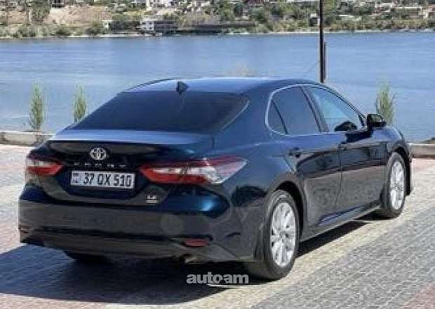 Toyota Camry 2021 — фото 2