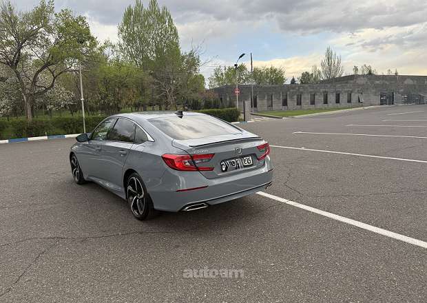 Honda Accord 2021 — լուսանկար 3