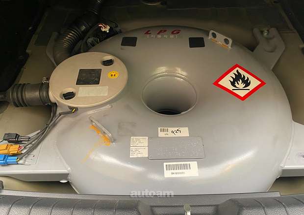 Hyundai Sonata 2020 — լուսանկար 13