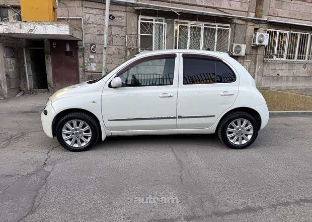 Nissan March 2005 — լուսանկար 3