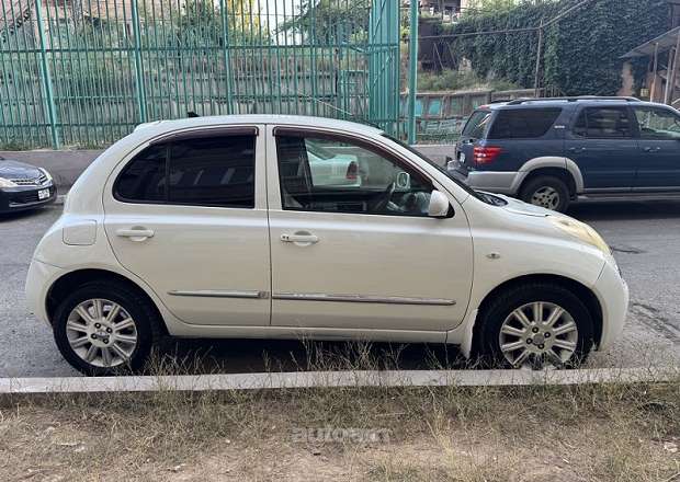 Nissan March 2005 — լուսանկար 4