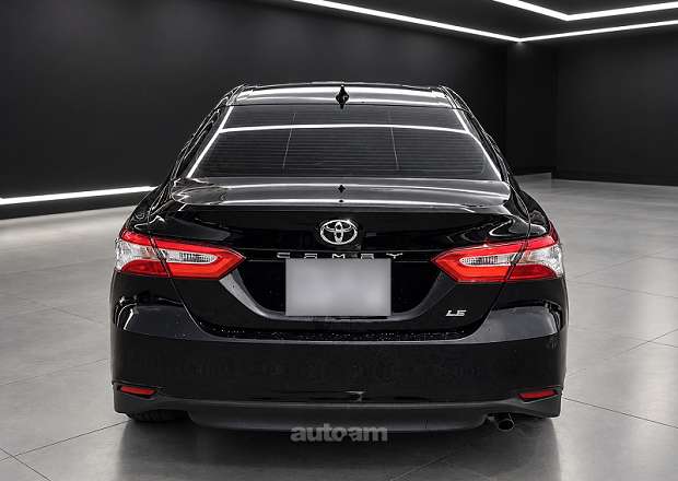 Toyota Camry 2019 — фото 6