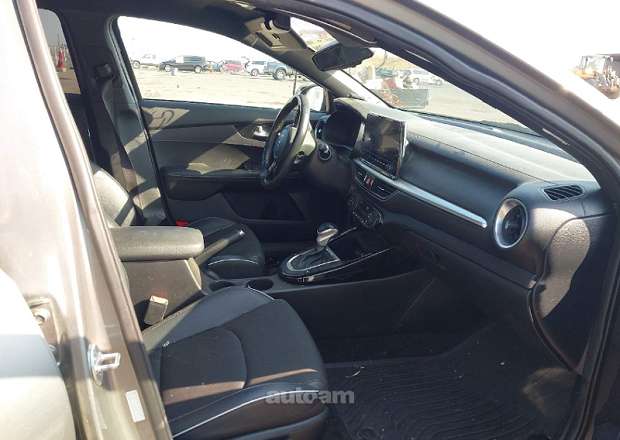 Kia Forte 2022 — photo 7