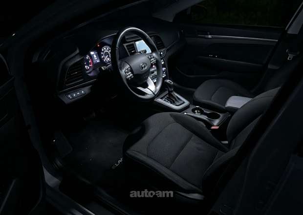 Hyundai Elantra 2020 — լուսանկար 7