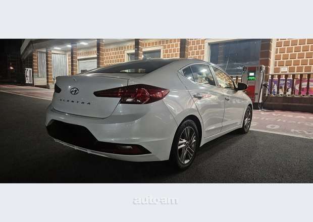 Hyundai Elantra 2020 — լուսանկար 4