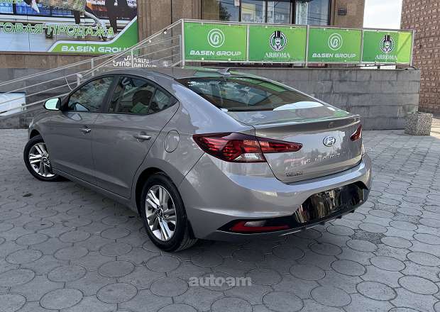 Hyundai Elantra 2020 — լուսանկար 4