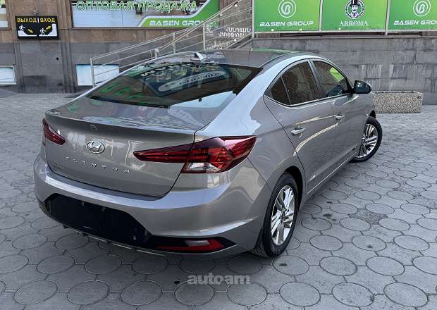 Hyundai Elantra 2020 — լուսանկար 7