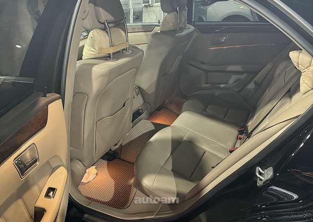 Mercedes-Benz E 350 2010 — լուսանկար 4