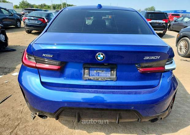 BMW 330