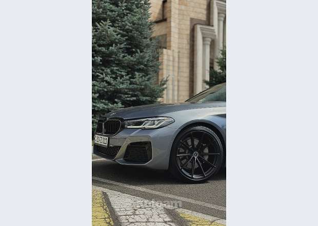 BMW 530 2021 — լուսանկար 4