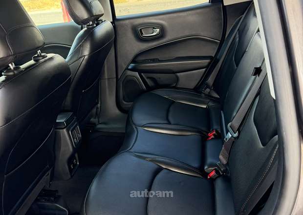 Jeep Compass 2020 — լուսանկար 14