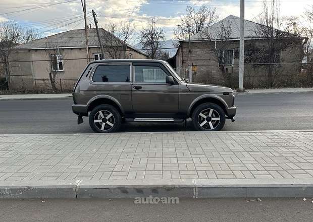 VAZ (Lada) 2121 NIVA (4x4) 2016 — լուսանկար 3