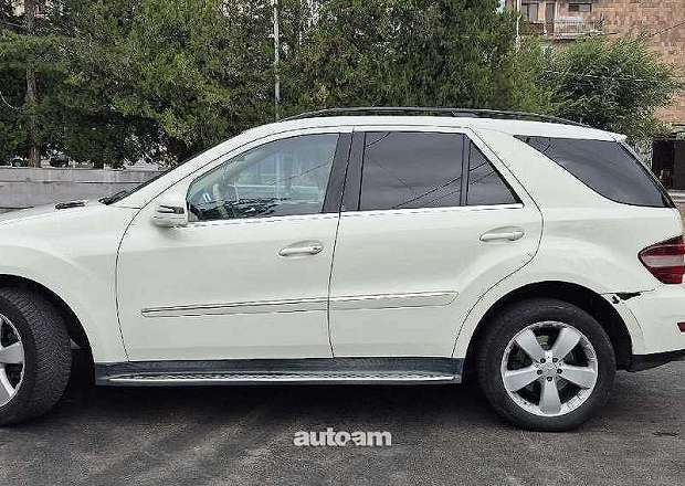 Mercedes-Benz ML 350 2011 — լուսանկար 2