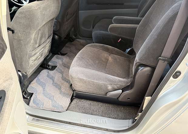 Toyota Ipsum 2002 — լուսանկար 14