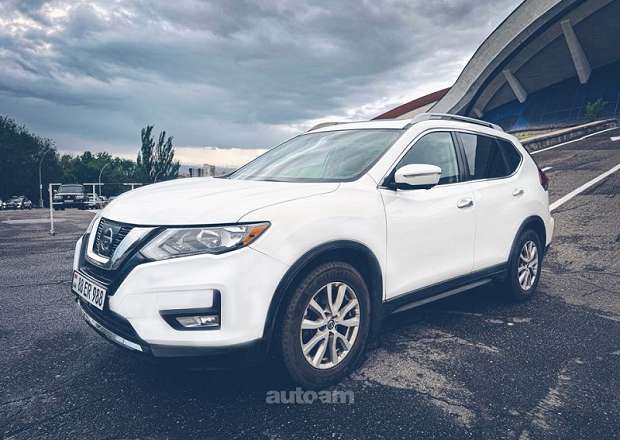 Nissan Rogue 2018 — photo 2