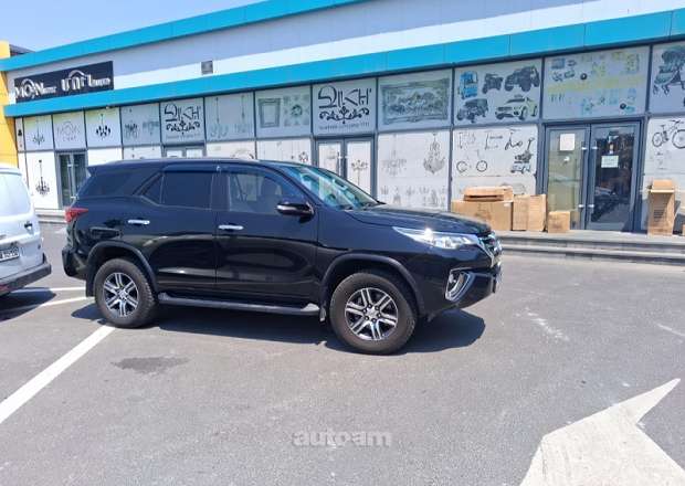 Toyota Fortuner