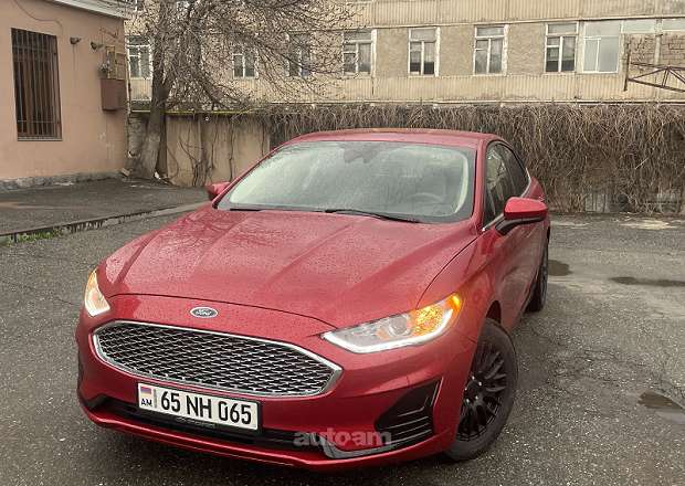 Ford Fusion 2020 — фото 1