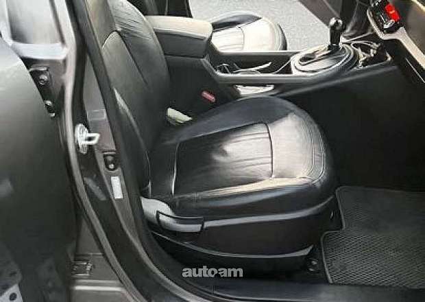 Kia Sportage 2012 — լուսանկար 12