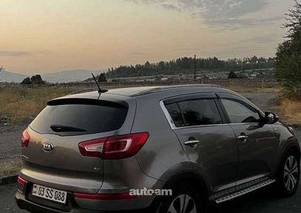 Kia Sportage 2012 — լուսանկար 9