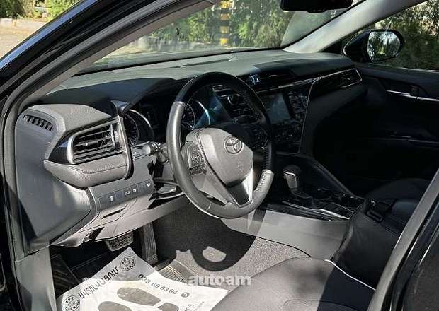 Toyota Camry 2018 — photo 5