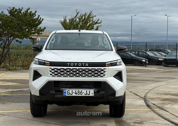 Toyota Hilux 2026 — լուսանկար 2