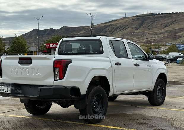 Toyota Hilux 2026 — լուսանկար 7
