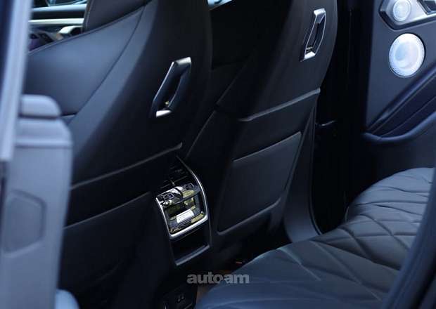 BMW XM 2023 — photo 9