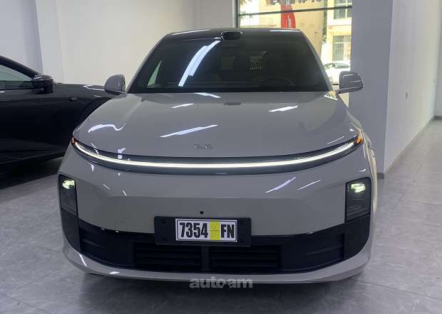 Lixiang Li L6 2025 — photo 1