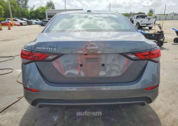 Nissan Sentra