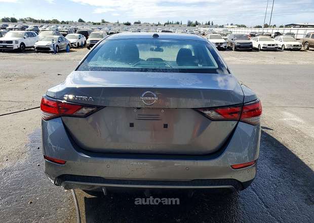 Nissan Sentra