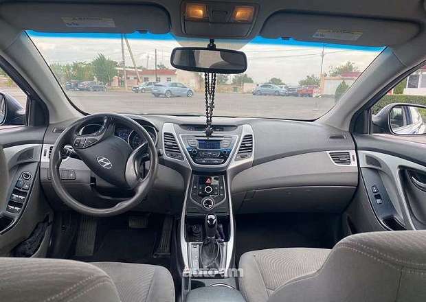 Hyundai Elantra 2013 — լուսանկար 5