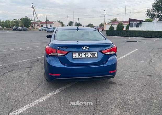 Hyundai Elantra 2013 — լուսանկար 1