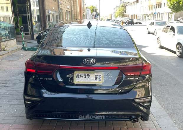 Kia Forte 2019 — photo 8