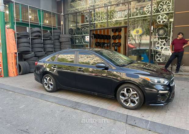 Kia Forte 2019 — photo 3